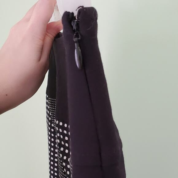 EUC! Worthington Petite Mod Style Black Abstract Polkadot Pencil Skirt Size 6P - Picture 4 of 8